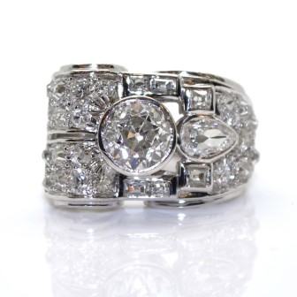 Bijoux anciens - Bague Art Déco diamants